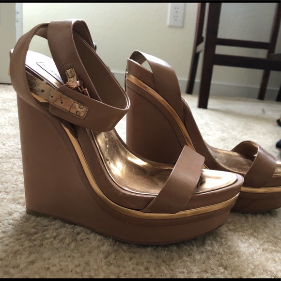 BCBG Shoes - Picture 1 of 4